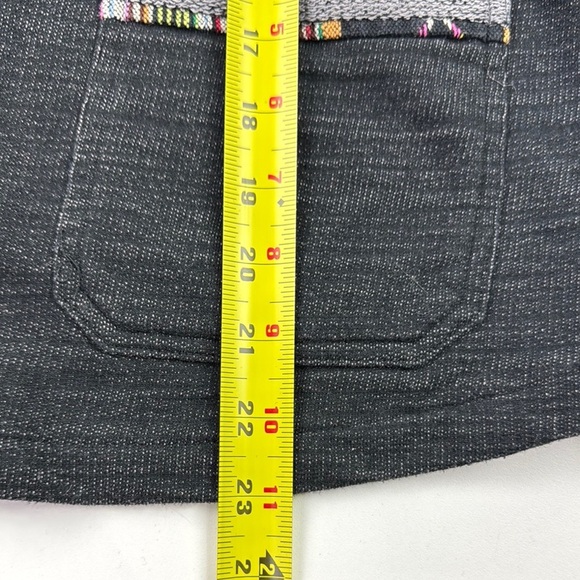 Power to The People Culture Mix - Men's Gray Button-Up Vest - Picture 4 of 8